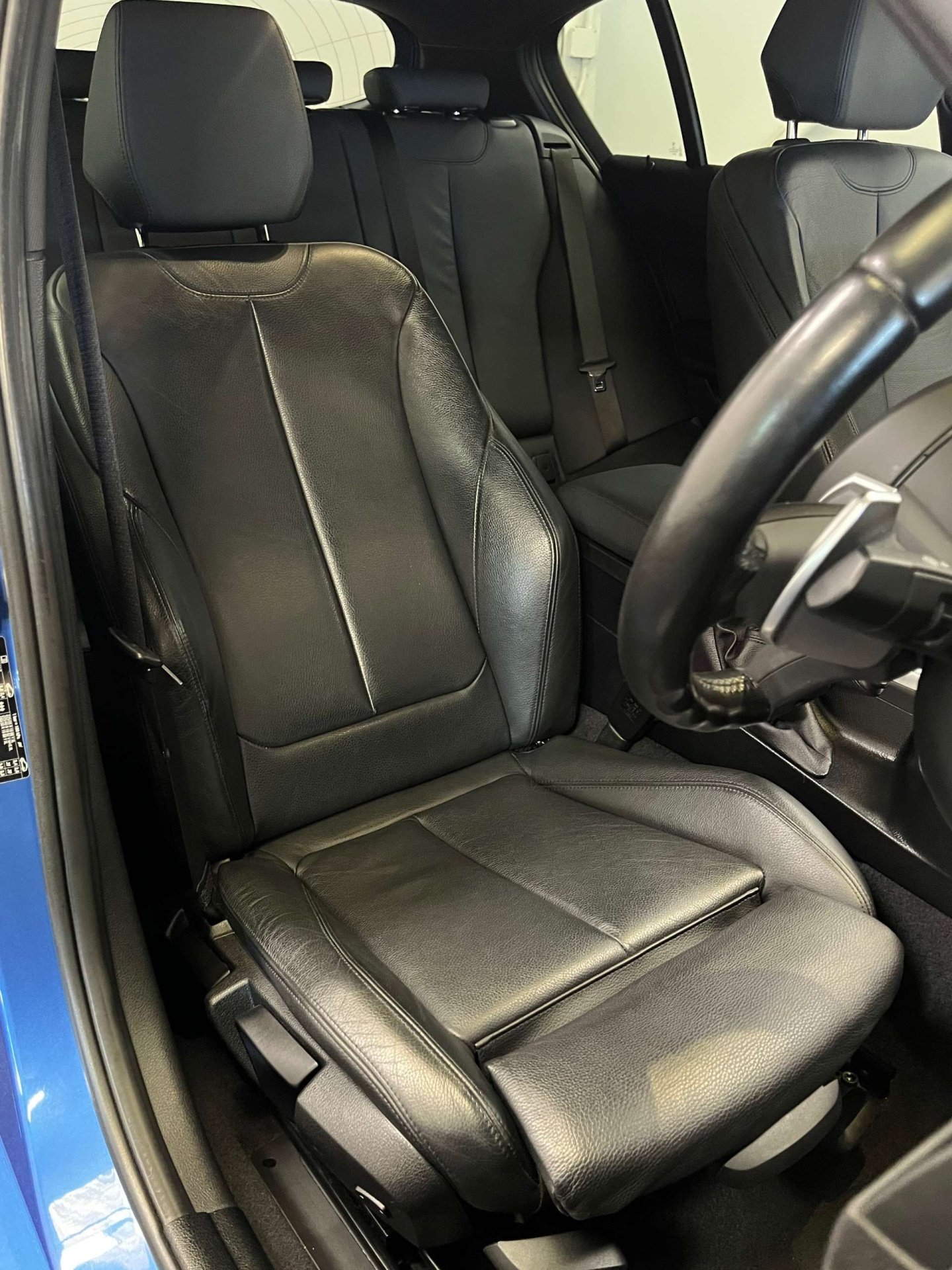 2019 BMW 1 Series — image 10