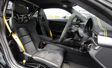 Porsche 911 (991.2) GT3 RS Weissach 12