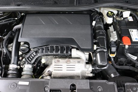 Peugeot 208 PURETECH ACTIVE PREMIUM S/S 44