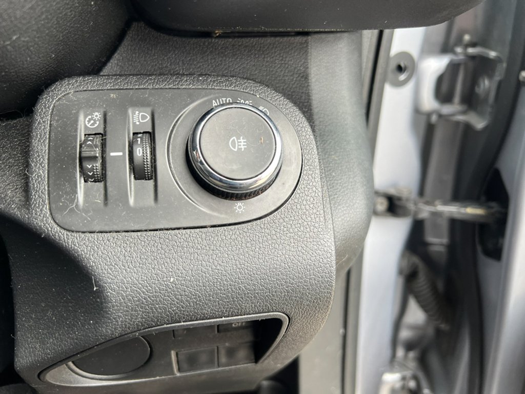 2020 Vauxhall ComboLWB L2H1 Low Roof Sportive 2300 Air Con Sensors Tow Bar Euro 6 NO VAT — thumbnail 31 of 51