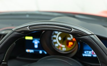 Ferrari 488 SPIDER 29