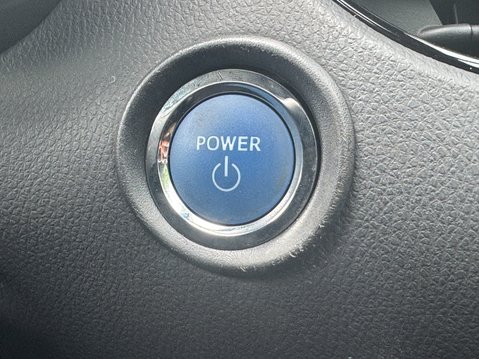 Toyota C-HR 2.0 VVT-h GPF Excel SUV 5dr Petrol Hybrid CVT Euro 6 (s/s) (184 ps) 17