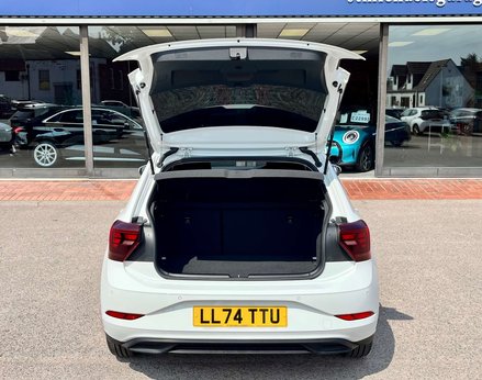Volkswagen Polo 1.0 Polo Life TSi Semi-Auto 5dr 58