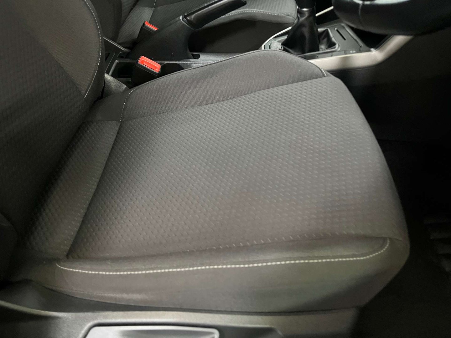 2021 Volkswagen Polo — image 11