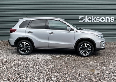 Suzuki Vitara SZ5 BOOSTERJET MHEV 6