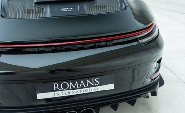 Porsche 911 GT3 Touring (992) 31