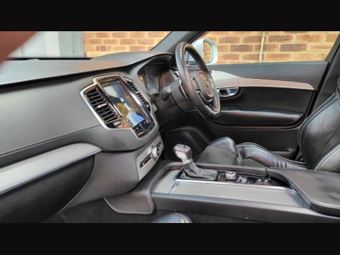Volvo XC90 D5 POWERPULSE R-DESIGN PRO AWD 10