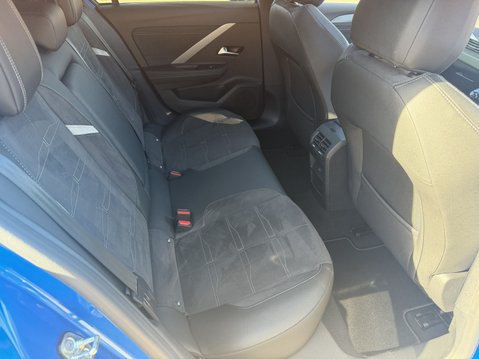 Vauxhall Astra 1.2 Turbo 130 Ultimate 5dr 34