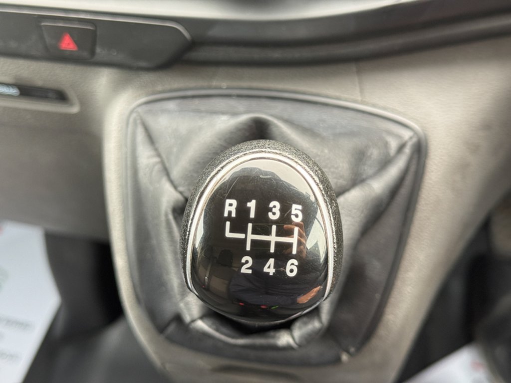 2020 Ford Transit Custom LWB L2H2 High Roof RARE AIR CON! 320 Leader Sensors EURO 6 — thumbnail 29 of 47