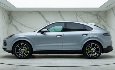 Porsche Cayenne E-Hybrid Coupe 5