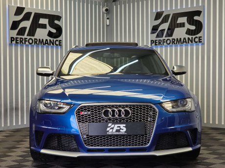 Audi RS4 4.2 FSI V8 Estate 5dr Petrol S Tronic quattro Euro 5 (450 ps) 2