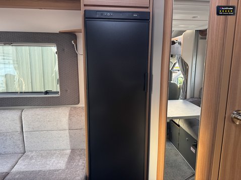 Bailey Adamo 75-4DL 6 Berth|4 Belt|Rear Lounge|Bathroom|Kitchen 17