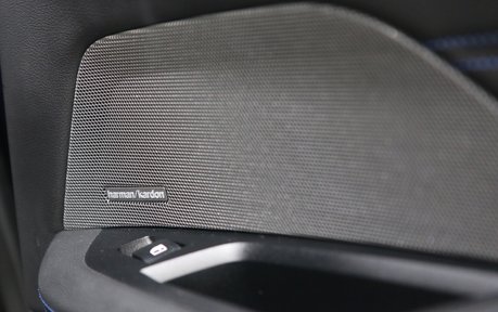 BMW I4 M50 - Vis Pack, Comfort Pack, Tech Plus Pack and More 16