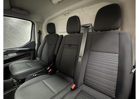 Ford Transit Custom 2.0 300 EcoBlue Limited Panel Van 5dr Diesel Manual L1 H1 Euro 6 (s/s) (130 47