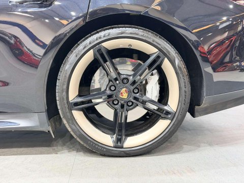 Porsche Taycan Performance Plus 93.4kWh Turbo Saloon 4dr Electric Auto 4WD (680 ps) 60