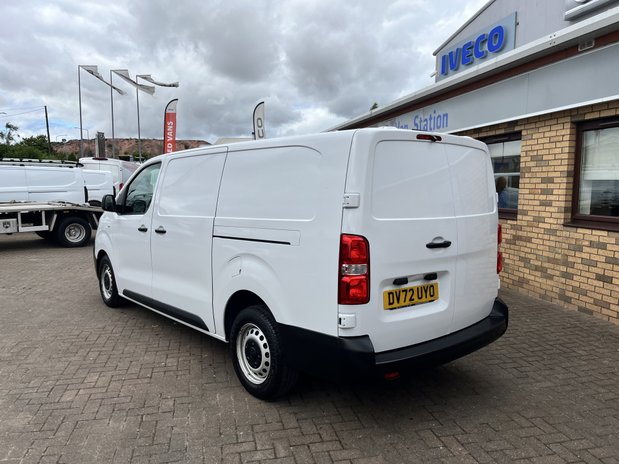 Vauxhall Vivaro VIVARO L2 DIESEL 2900 1.5d 100PS Dynamic H1 Van 5