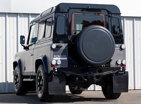 Land Rover Defender 90 Autobiography Edition 3