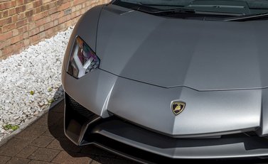 Lamborghini Aventador SV LP750-4 Roadster 25