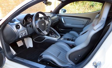 Alfa Romeo 8C Competizione 15