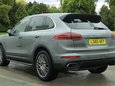 Porsche Cayenne 3.0 TD V6 TiptronicS 4WD Euro 6 (s/s) 5dr 3