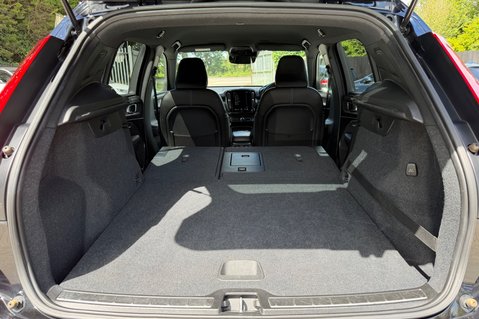 Volvo XC40 D4 R-DESIGN PRO AWD 45