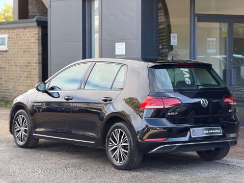 Volkswagen Golf 1.4 Golf SE Nav TSi BlueMotion Technology 5dr 5