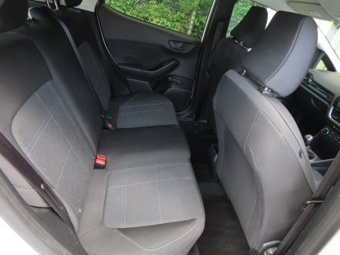 Ford Fiesta TREND 8