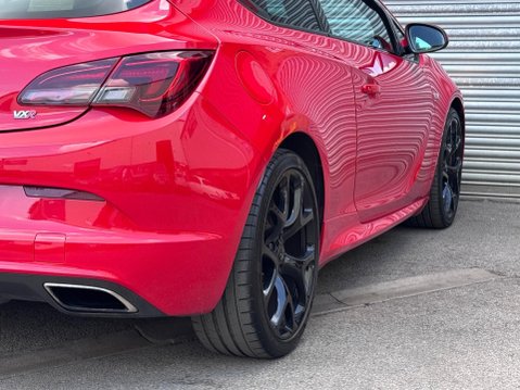 Vauxhall Astra GTC 2.0T VXR Euro 6 (s/s) 3dr 23