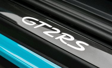 Porsche 911 (991) GT2 RS 13