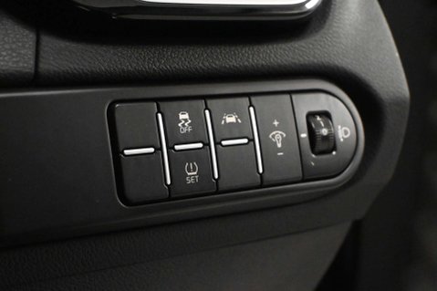 Kia Xceed 1.5 XCeed 3 ISG 5dr 28