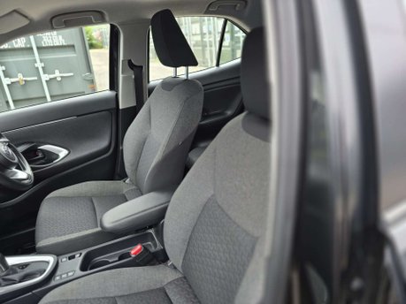 Toyota Yaris Cross 1.5 VVT-h Icon SUV 5dr Petrol Hybrid E-CVT Euro 6 (s/s) (116 ps) 29