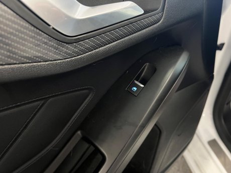 Ford Focus 1.0T EcoBoost ST-Line X Euro 6 (s/s) 5dr 20