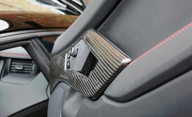 Lamborghini Aventador LP 700-4 Roadster 10