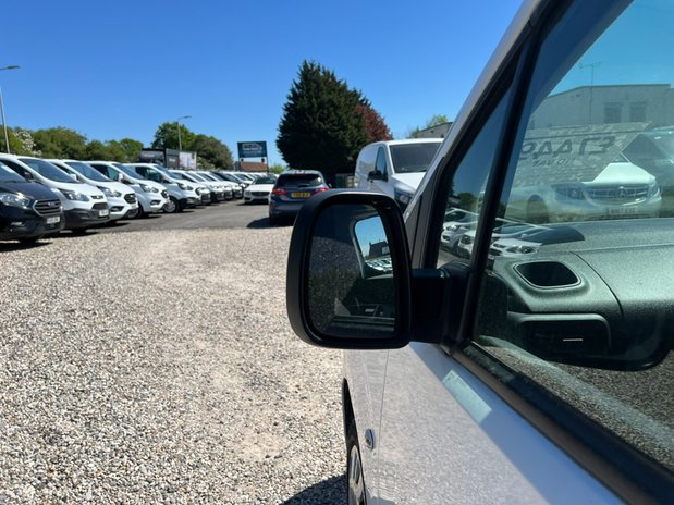 Vauxhall Combo LWB L2H1 Low Roof Sportive 2300 Air Con Sensors EURO 6 NO VAT 21
