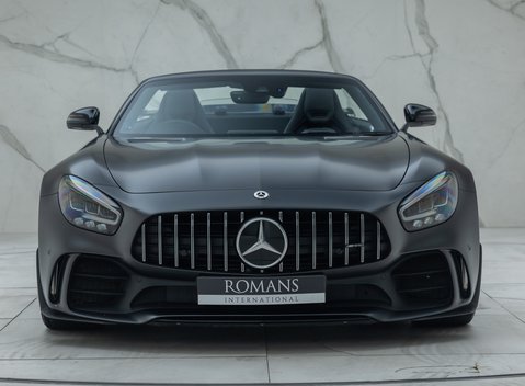 Mercedes-Benz AMG GT R Roadster 10