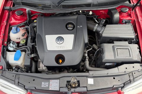 Volkswagen Golf MATCH TDI - ONE OWNER - 18 SERVICE STAMPS!  CAMBELT CHANGED 3 TIMES! 43