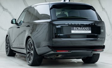 Land Rover Range Rover P510e First Edition 7