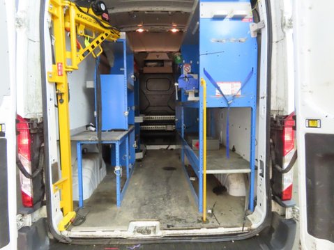Ford Transit 2.0 350 EcoBlue FWD L2 H3 Euro 6 5dr 4