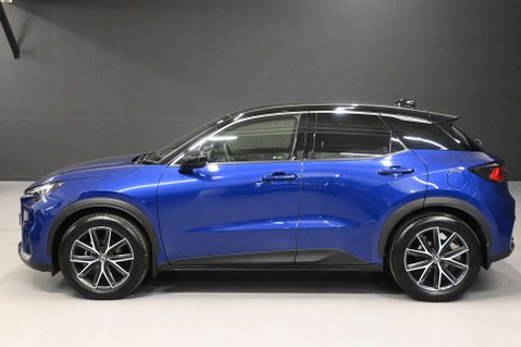 Lexus LBX 1.5 LBX Premium + CVT 5dr 21