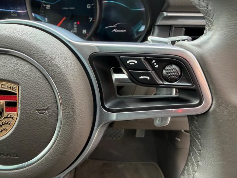 Porsche Macan PDK 40