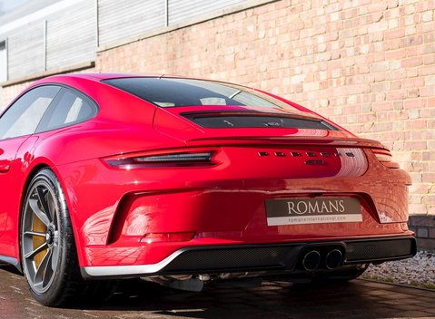 Porsche 911 GT3 Touring 26