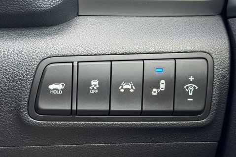 Hyundai TUCSON CRDI PREMIUM SE - 2 OWNERS - 10 HYUNDAI SERVICES  50