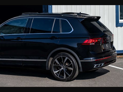 Volkswagen Tiguan 1.5 Tiguan R-Line TSi Semi-Auto 5dr 22