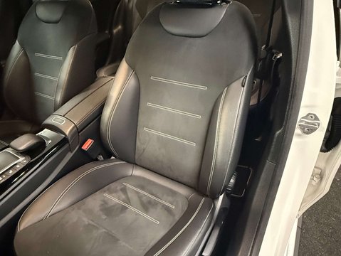 Mercedes-Benz A Class 1.3 A 250 AMG Line Edition Premium+ E Auto 4dr 42