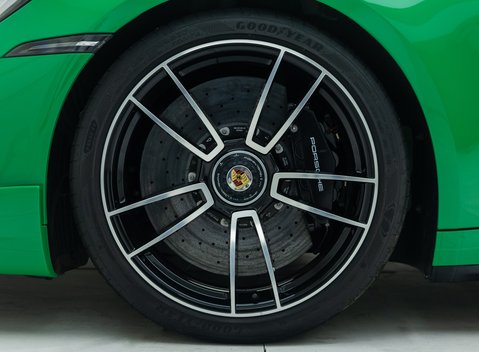 Porsche 911 Turbo S (992) 31