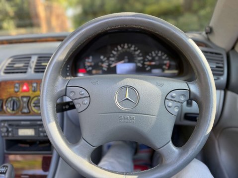 Mercedes-Benz CLK 2.0 CLK200 Kompressor Elegance Cabriolet 2dr Petrol Manual (233 g/km, 163 b 27