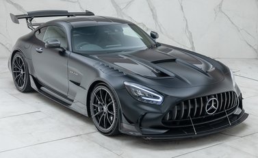 Mercedes-Benz Amg GT BLACK SERIES 11