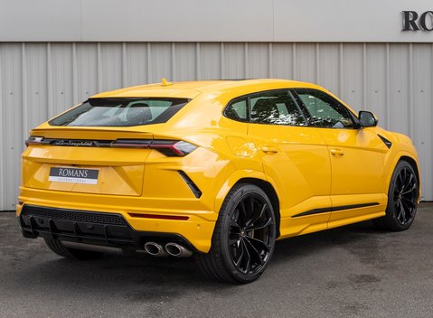 Lamborghini Urus 7