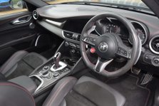 Alfa Romeo Giulia V6 BITURBO QUADRIFOGLIO 20