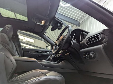 Maserati Levante 3.0 Levante GranSport V6 Auto 4WD 5dr 50